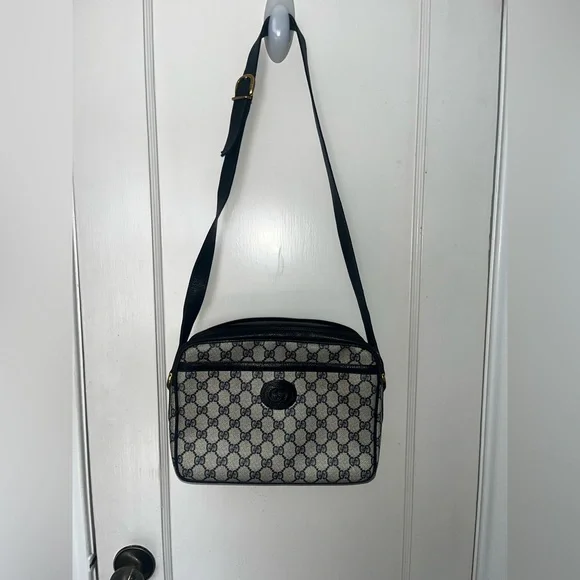 Gucci Blue and Cream Crossbody Bag - Picture 2 of 16